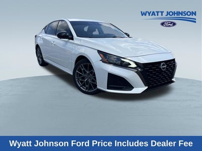 2023 Nissan Altima 2.0 SR
