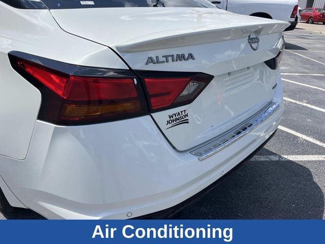 2023 Nissan Altima 2.0 SR