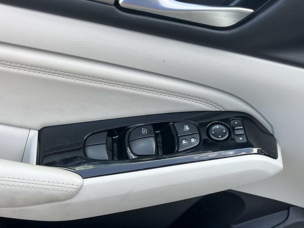 2023 Nissan Altima 2.5 SL