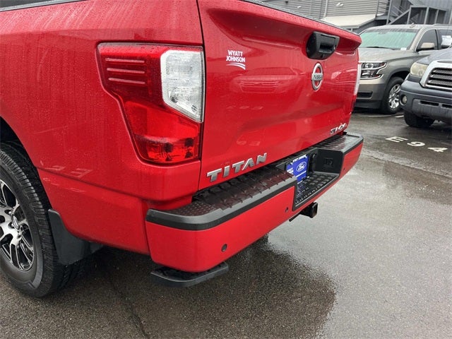 2022 Nissan Titan SV