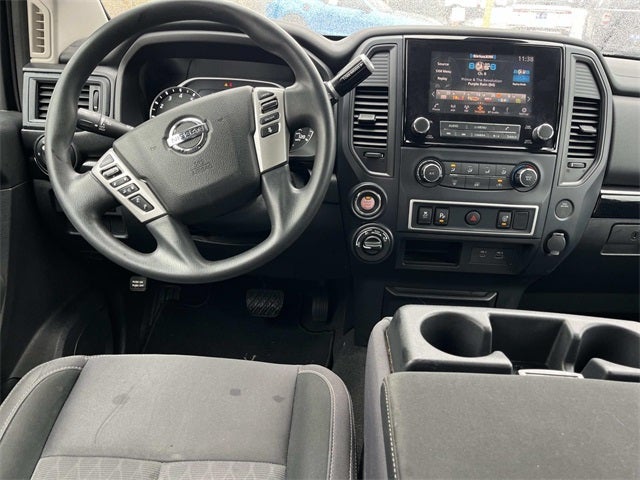 2022 Nissan Titan SV