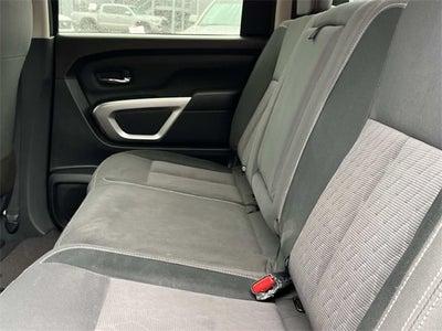 2022 Nissan Titan SV