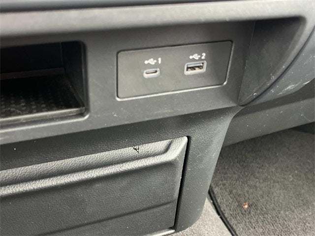 2022 Nissan Titan SV