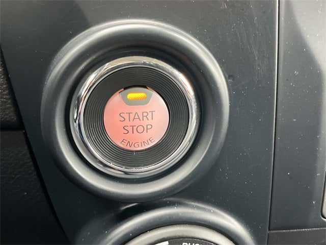 2022 Nissan Titan SV