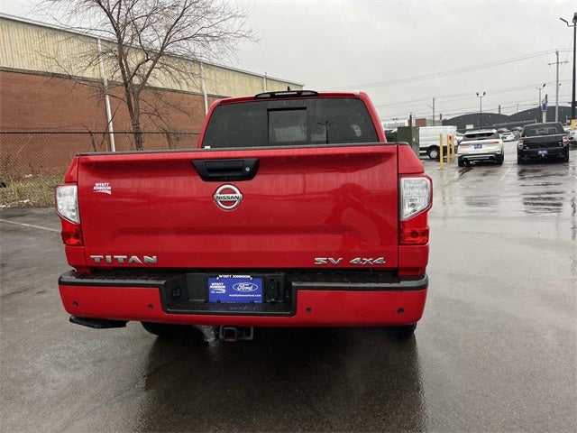 2022 Nissan Titan SV