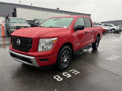 2022 Nissan Titan SV