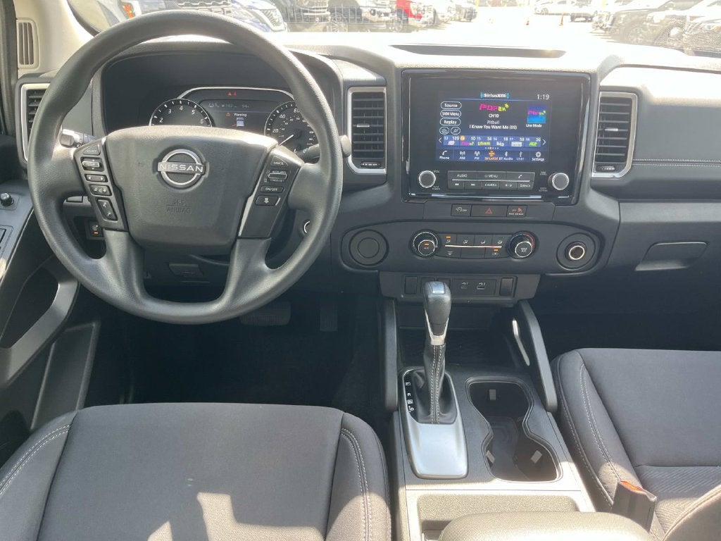 2023 Nissan Frontier SV