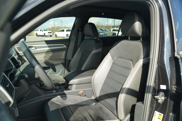 2023 Volkswagen Atlas Cross Sport 3.6L V6 SEL Premium R-Line