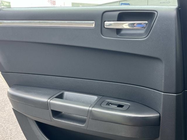 2008 Chrysler 300 Base