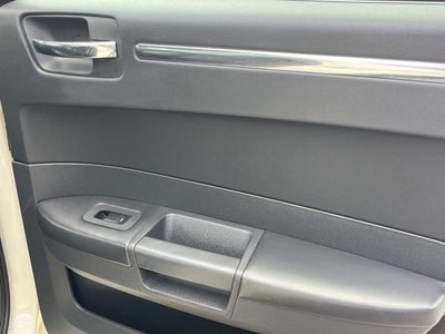2008 Chrysler 300 Base