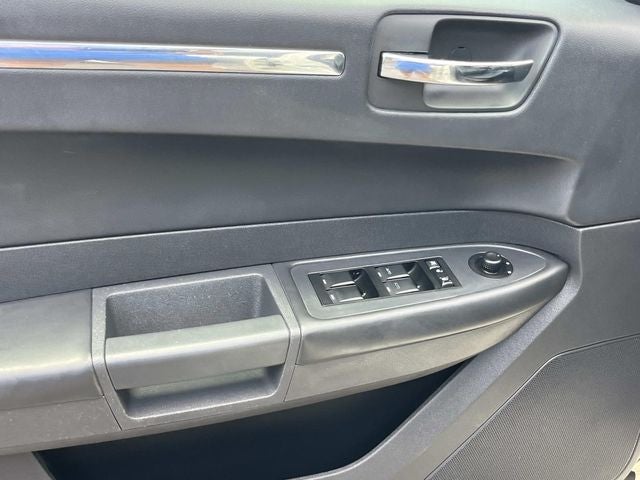 2008 Chrysler 300 Base