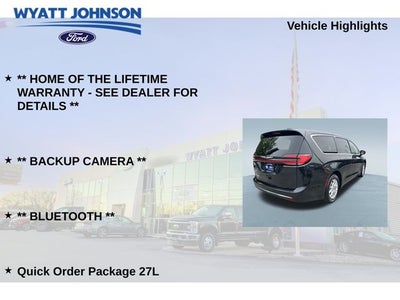 2023 Chrysler Pacifica Touring L