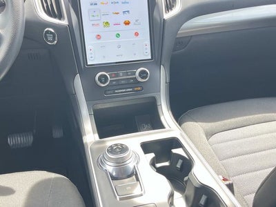 2022 Ford Edge SE