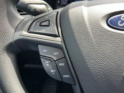 2022 Ford Edge SE