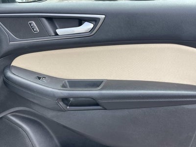 2017 Ford Edge SE