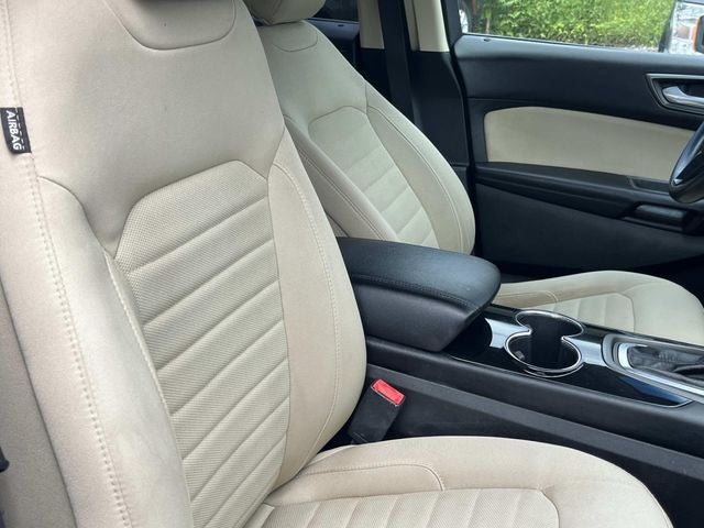 2017 Ford Edge SE