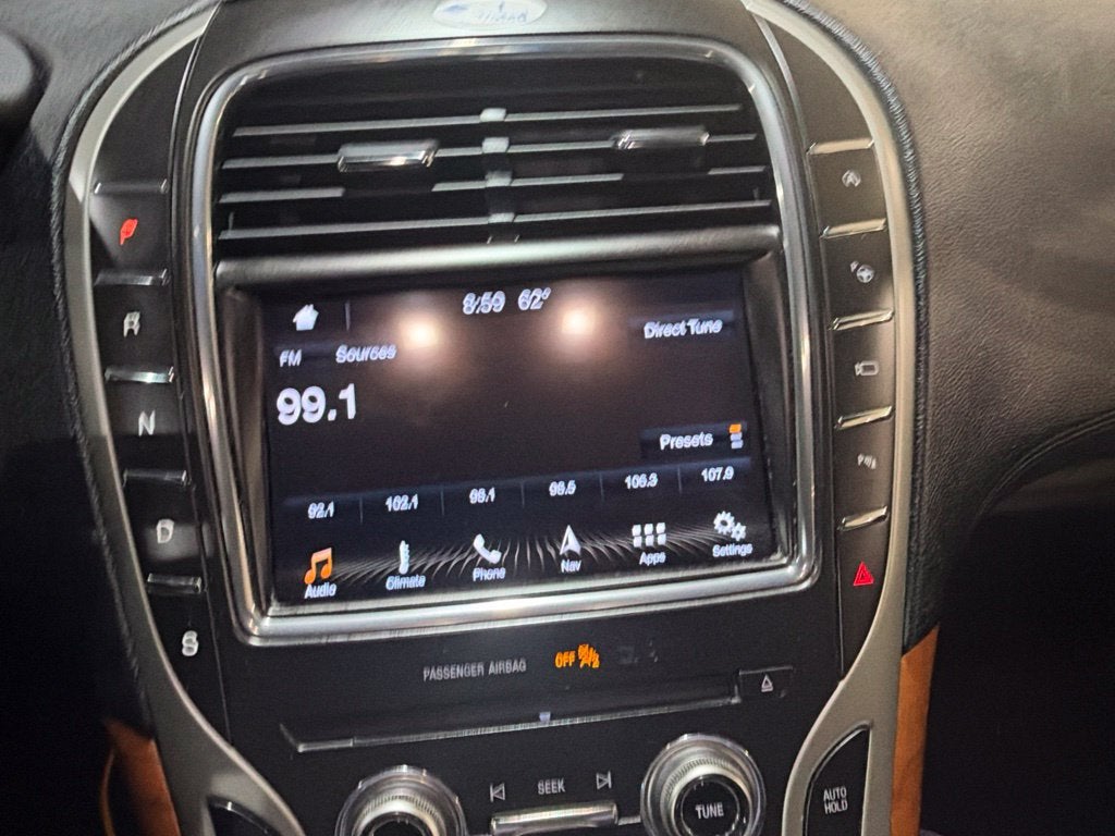 2019 Lincoln Nautilus Reserve
