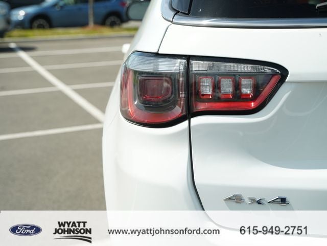 2022 Jeep Compass Latitude Lux