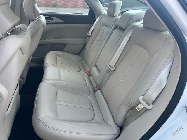 2018 Lincoln MKZ Select
