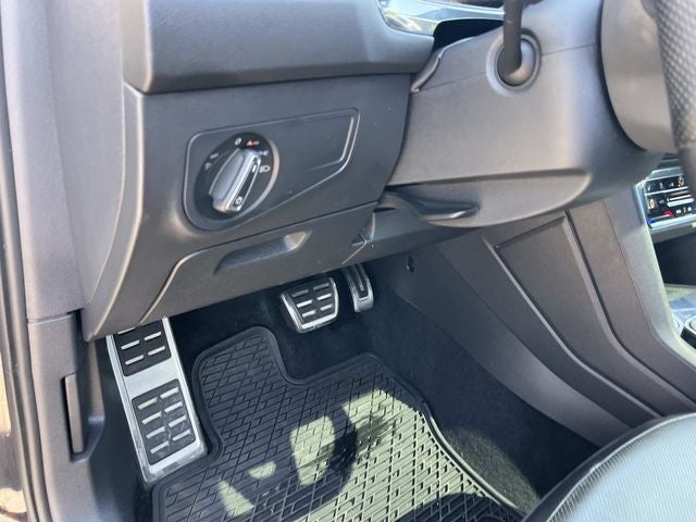 2022 Volkswagen Tiguan 2.0T SEL R-Line