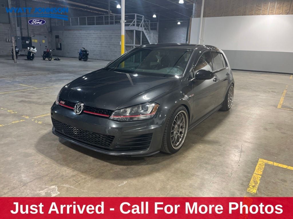 2017 Volkswagen Golf GTI Base