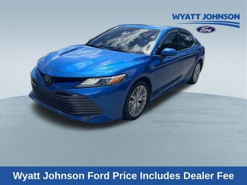 2019 Toyota Camry Hybrid XLE