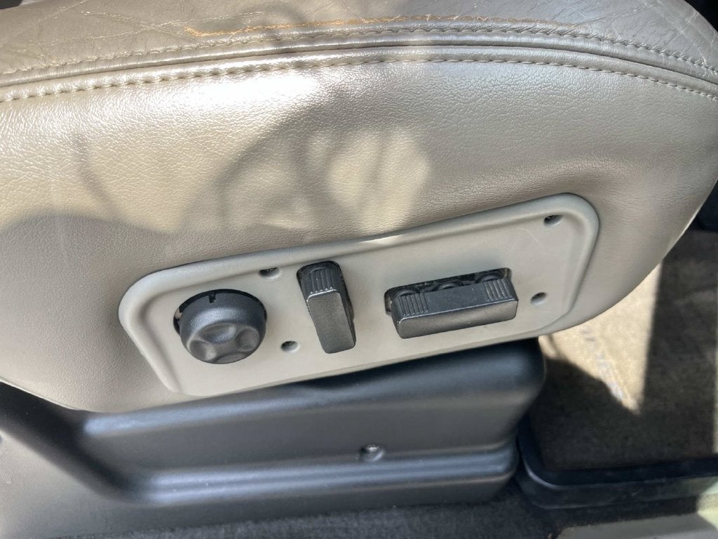 2004 Hummer H2 Base