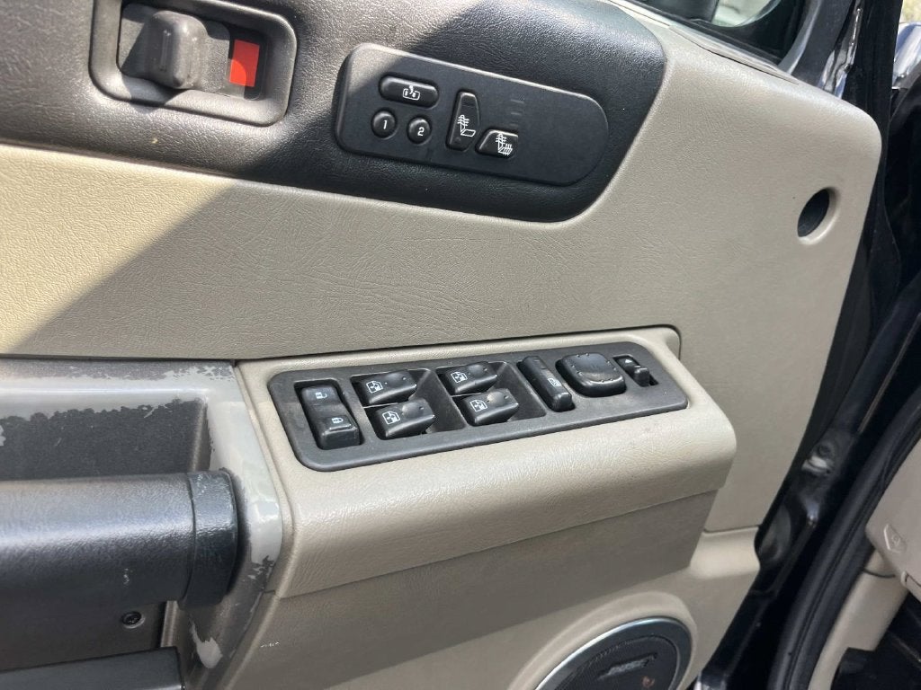 2004 Hummer H2 Base