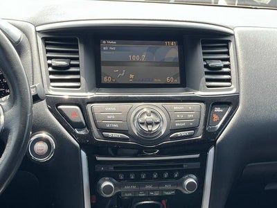 2015 Nissan Pathfinder SV