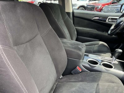 2015 Nissan Pathfinder SV