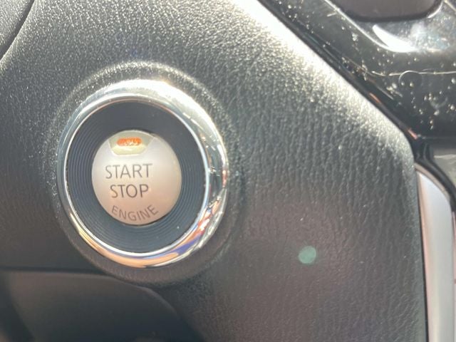 2015 Nissan Pathfinder SV
