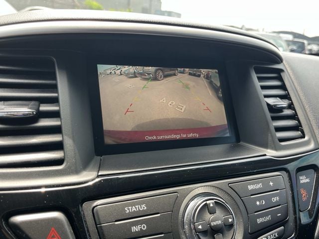2015 Nissan Pathfinder SV
