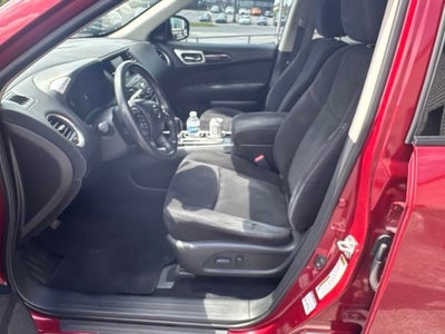 2015 Nissan Pathfinder SV
