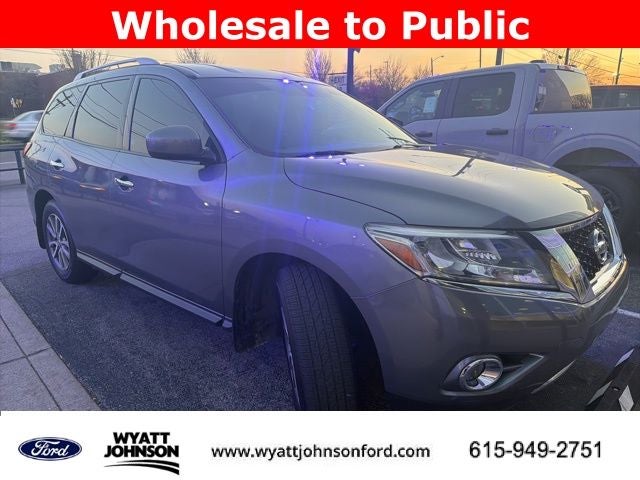 2015 Nissan Pathfinder SV