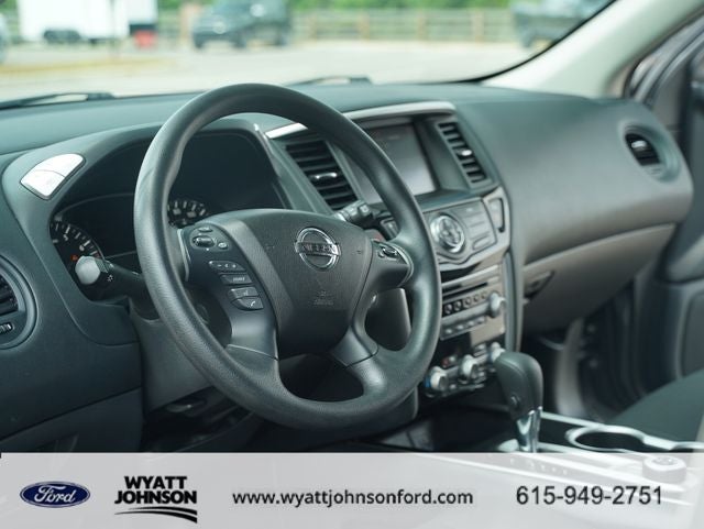 2020 Nissan Pathfinder S