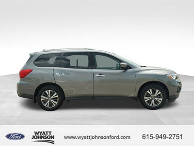 2020 Nissan Pathfinder S