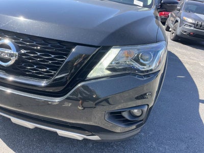 2019 Nissan Pathfinder SV