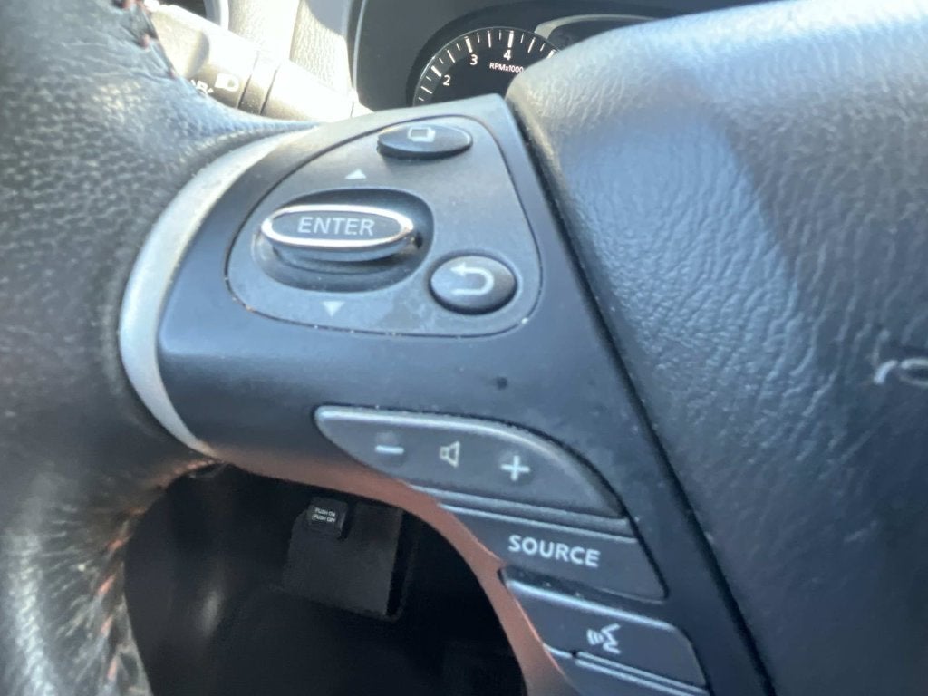 2019 Nissan Pathfinder SV