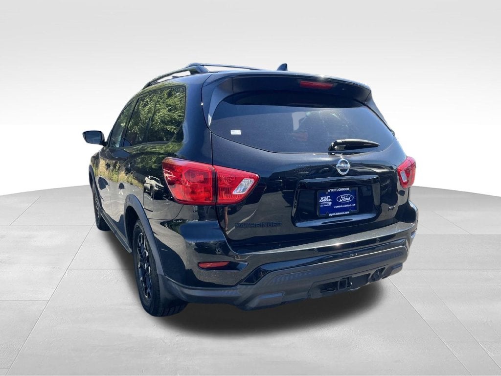 2019 Nissan Pathfinder SV