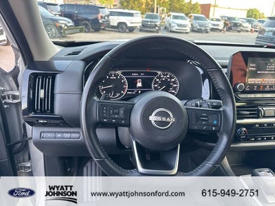 2024 Nissan Pathfinder SV