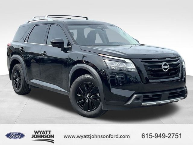 2024 Nissan Pathfinder SL