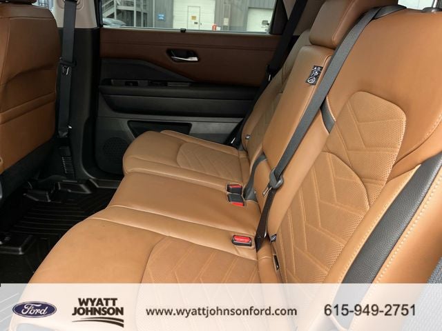 2024 Nissan Pathfinder Platinum