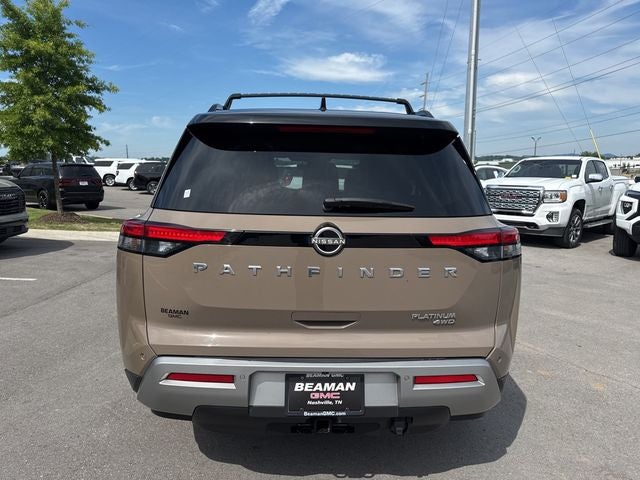 2023 Nissan Pathfinder Platinum