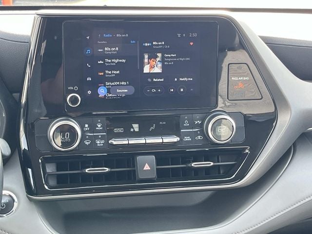 2023 Toyota Highlander Hybrid LE