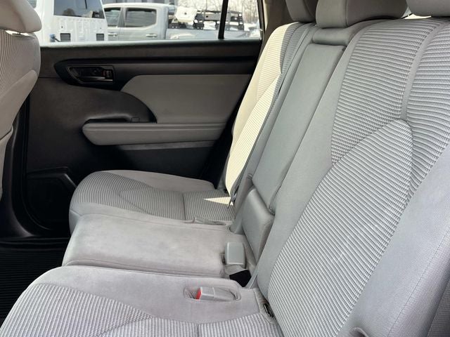 2023 Toyota Highlander Hybrid LE