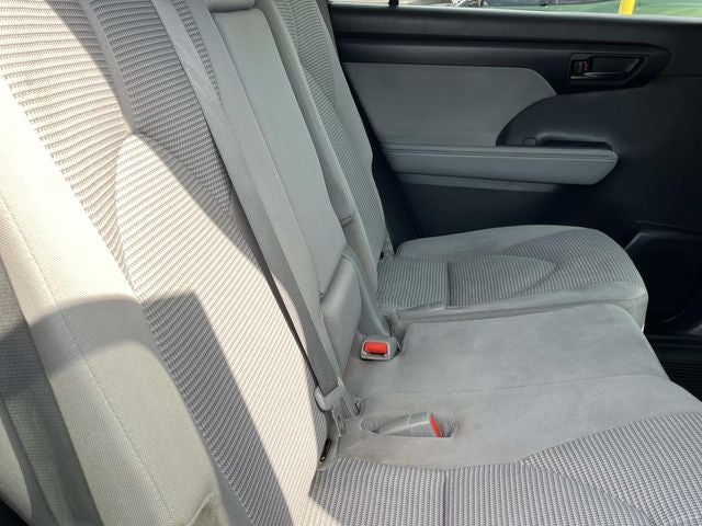 2023 Toyota Highlander Hybrid LE