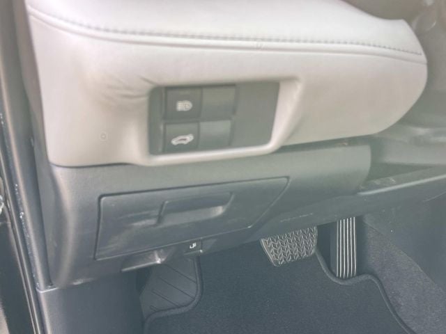 2023 Toyota Highlander Hybrid LE