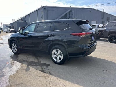 2023 Toyota Highlander Hybrid LE