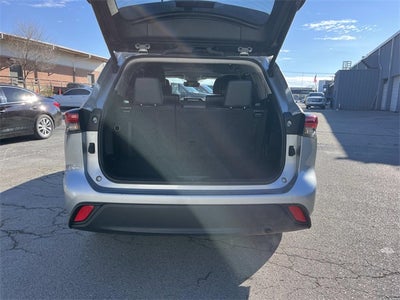 2024 Toyota Highlander LE