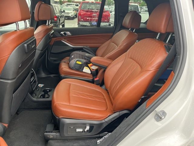 2021 BMW X7 M50i